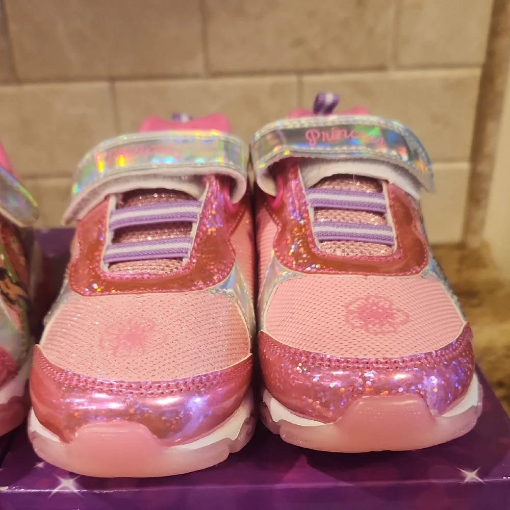 DISNEY PRINCESS LIGHT-UP Sneakers.  NEW In Box! Tiana Arial Cinderella & Jasmine